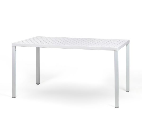 Tavolo Cube fisso di Nardi, impilabile, piano in polipropilene DurelTOP bianco, struttura in alluminio bianco. 140x80x80. Anche per esterno